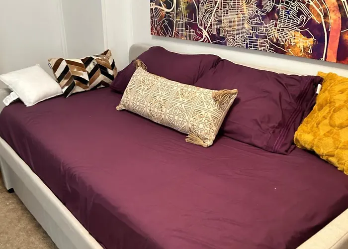 Pittsburgh's South Side 3bd 2 Miles To Pnc Park Holiday home Pittsburgh